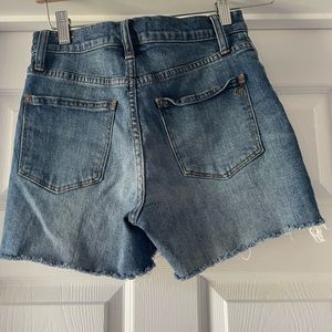 Madewell high rise denim shorts size 24